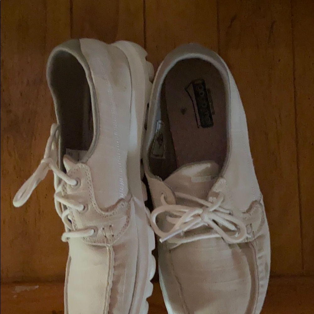 Sketchers yoga mat shoes